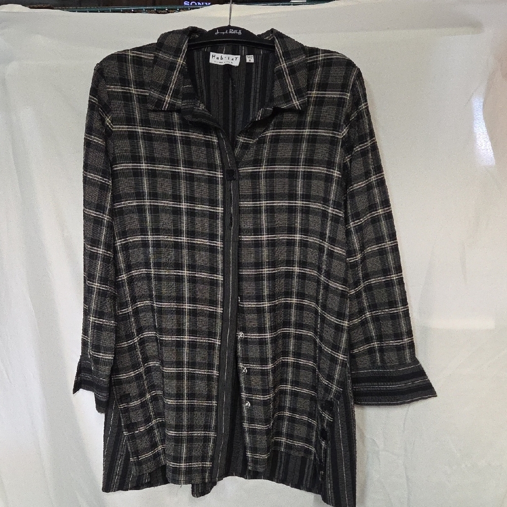Habitat Black and Gray Striped Button Up Blouse Sz MEDIUM